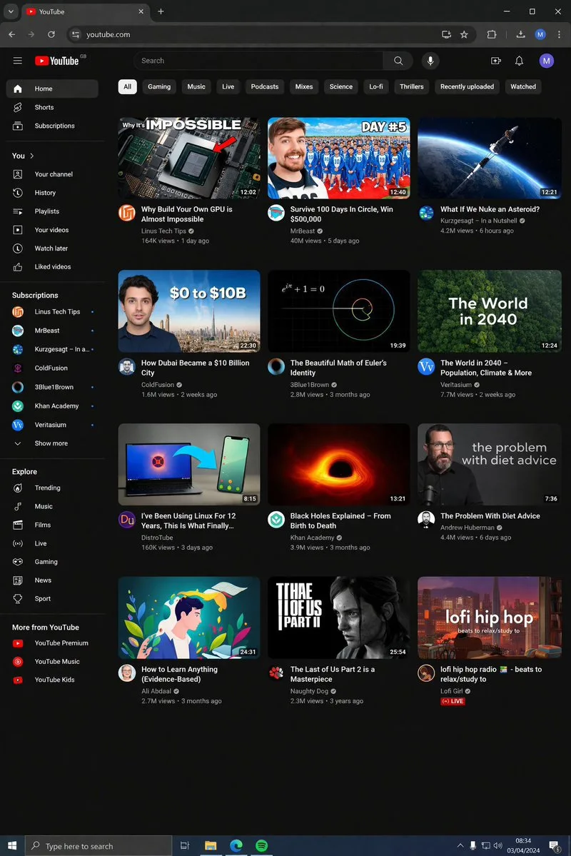 Mockup giao diện máy tính YouTube chế độ tối