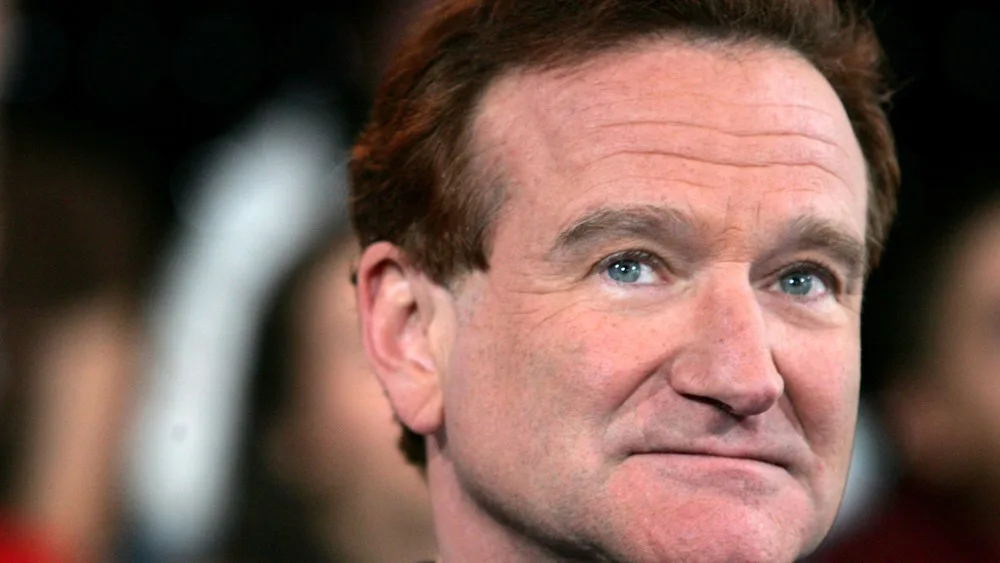 con gai robin williams keu goi fan ngung tao video ai gia giong cha