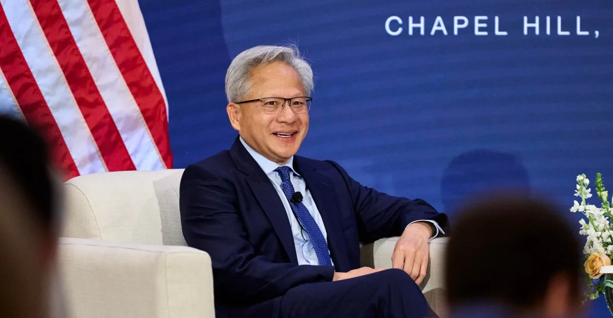 Jensen Huang gọi điện cho Donald Trump trực tiếp trên sân khấu hội nghị 1 jensen huang goi dien cho donald trump truc tiep tren san khau hoi nghi