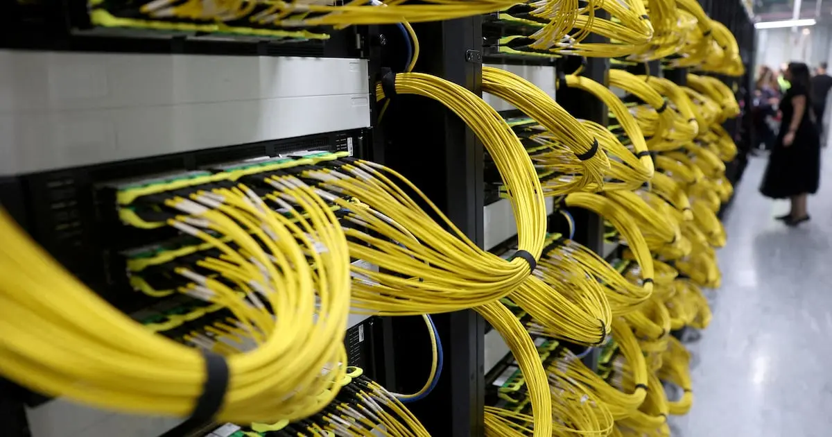 nganh ai can doanh thu 6 nghin ty usd moi nam de bien minh cho con sot data centre
