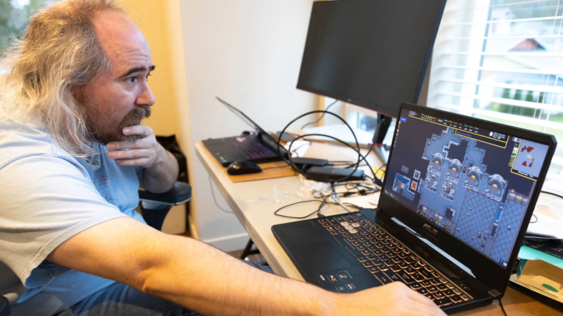 nha sang lap dwarf fortress canh bao nganh game roi vao hon loan vi ai