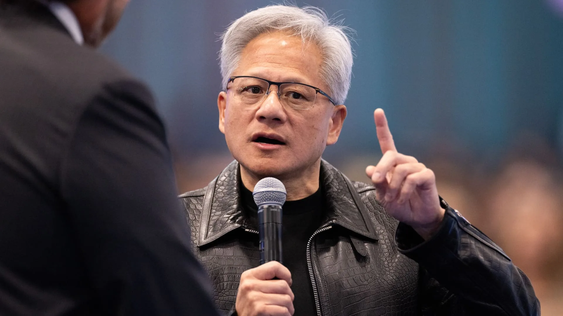 nvidia ra mat nen tang an toan cho ai agent dat chip giam sat