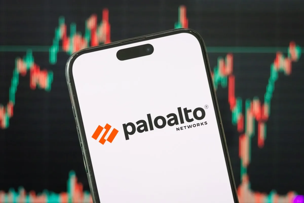 palo alto networks mua lai console tri gia 500 trieu usd mo rong ai cho an ninh mang