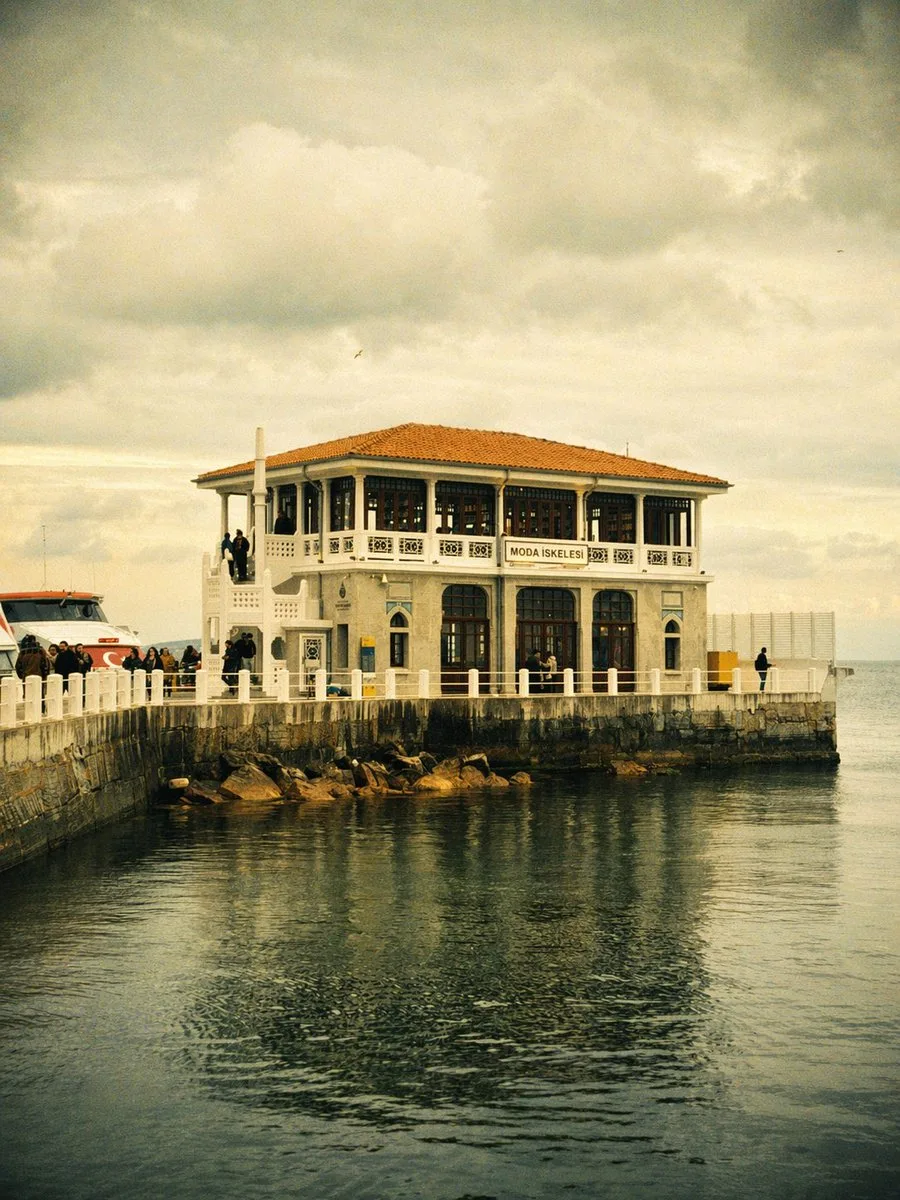 Bến tàu Moda cổ kính tại Istanbul