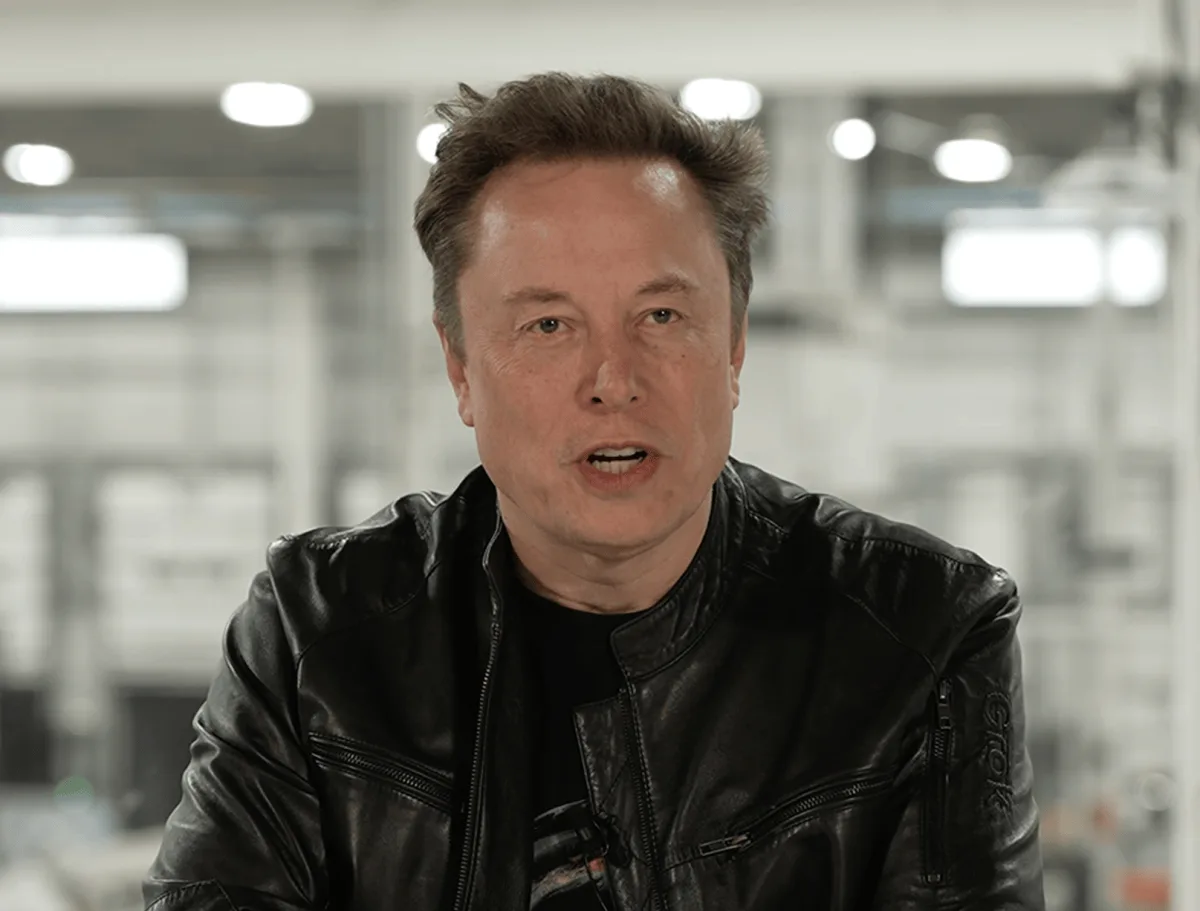 spacex ky hop dong tai tro gpu tri gia khoang 40 ty usd voi apollo