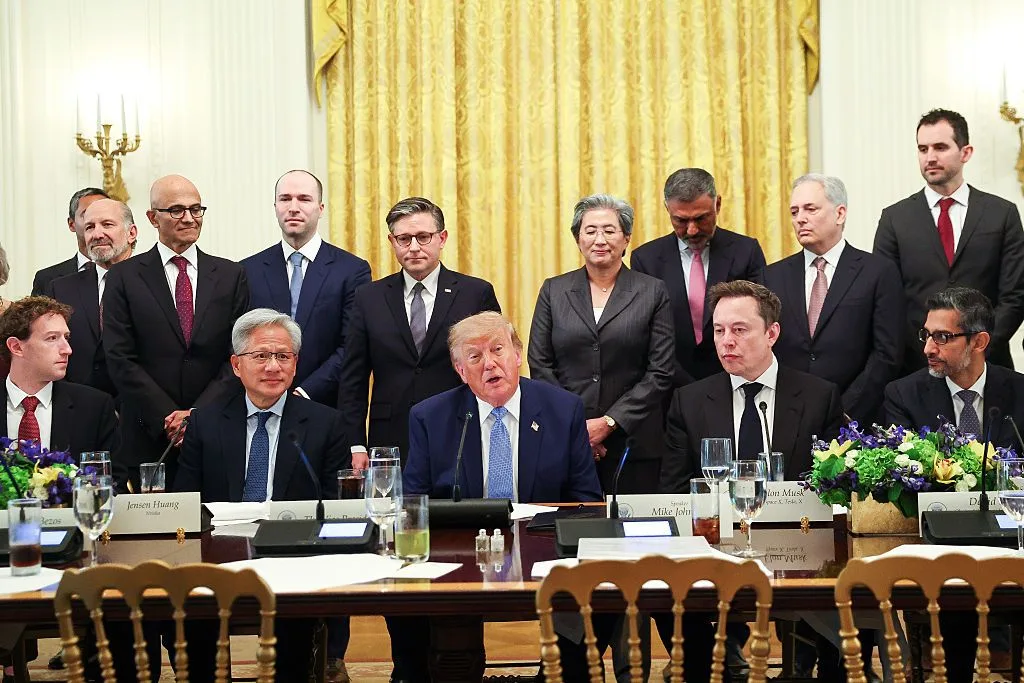 Trump ra mắt Super Intelligence Force nhằm giám sát AI tại Mỹ 1 trump ra mat super intelligence force nham giam sat ai tai my